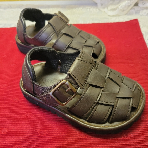 HOST PICK 😊 Kid's Rugged Outback Sandals Buckle Velcro Strap - Picture 5 of 13